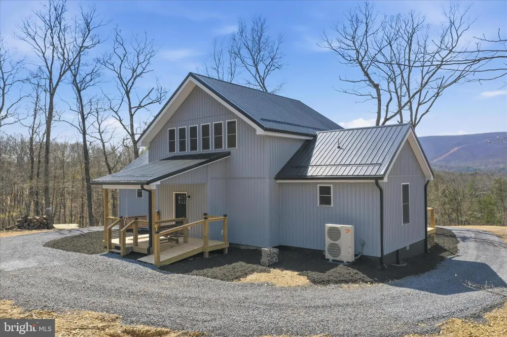 432 LOST POINT LANE Berkeley Springs, WV 25411