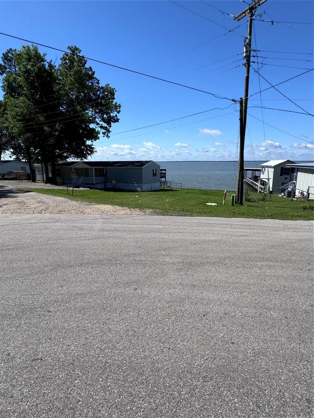 108 Javelina Street Onalaska, TX 77360