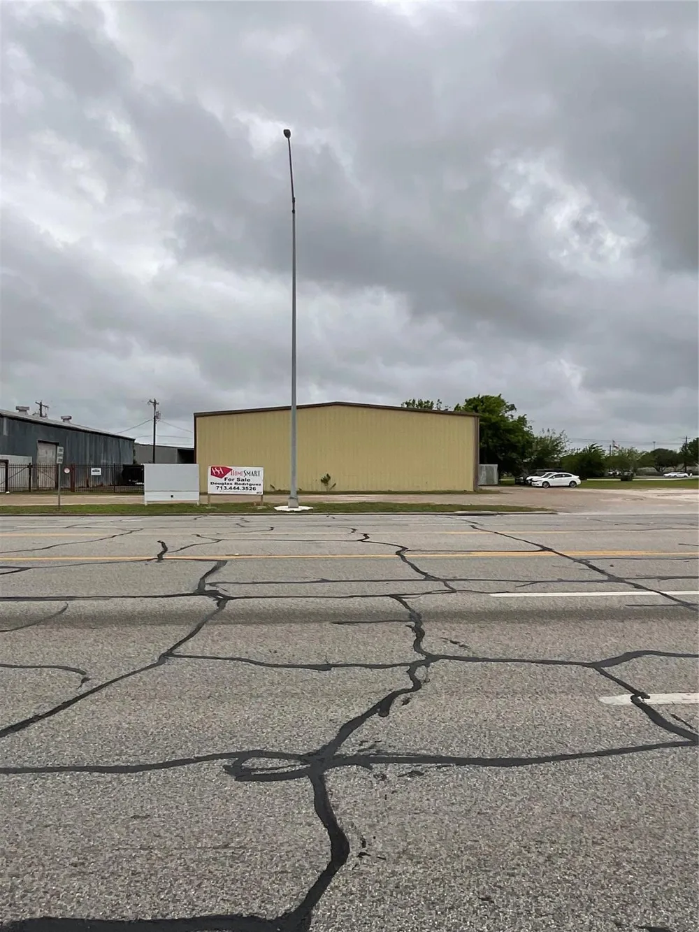 3201 Texas Avenue La Marque, TX 77568