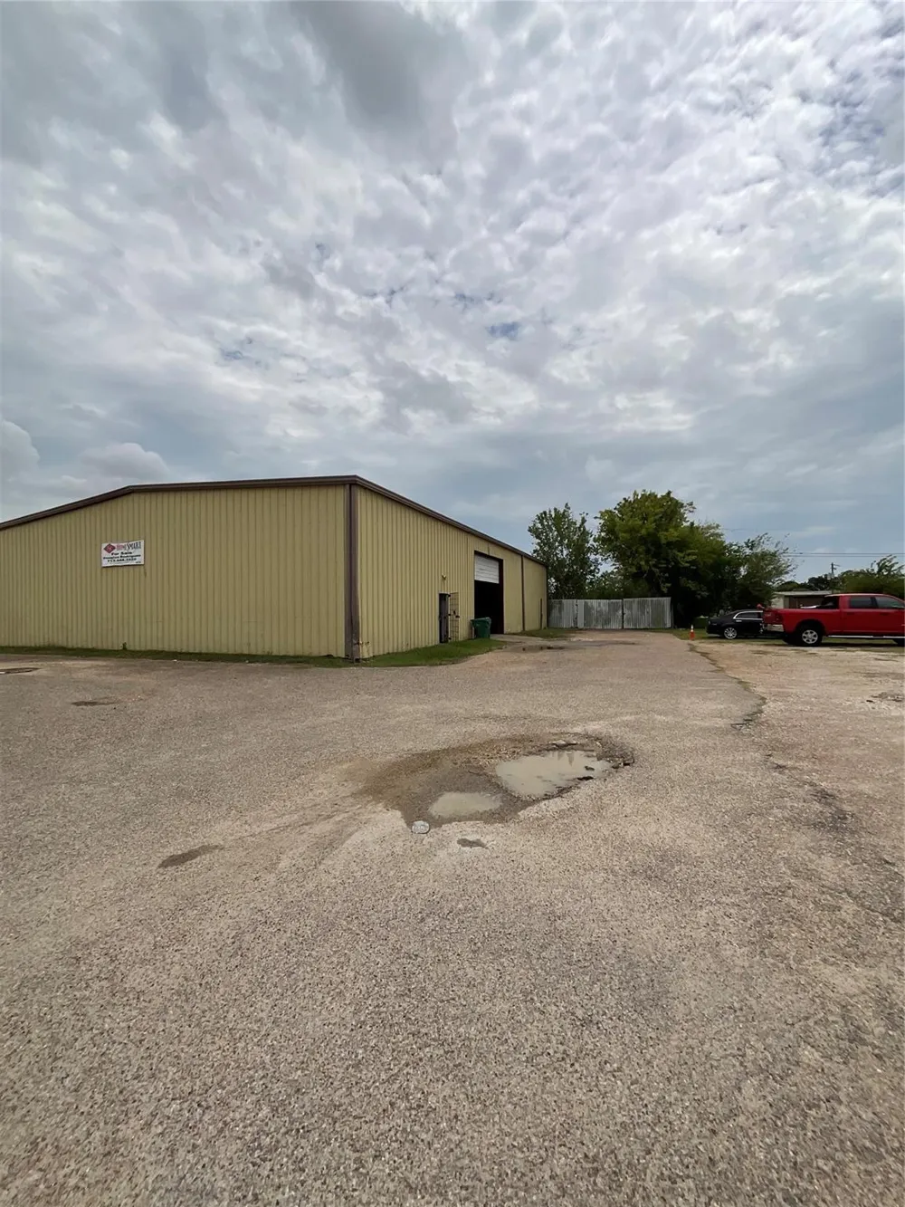 3201 Texas Avenue La Marque, TX 77568