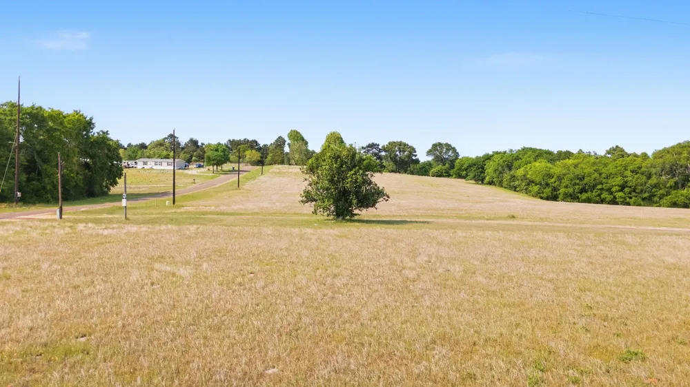 1824 County Road 1905 Jacksonville, TX 75766