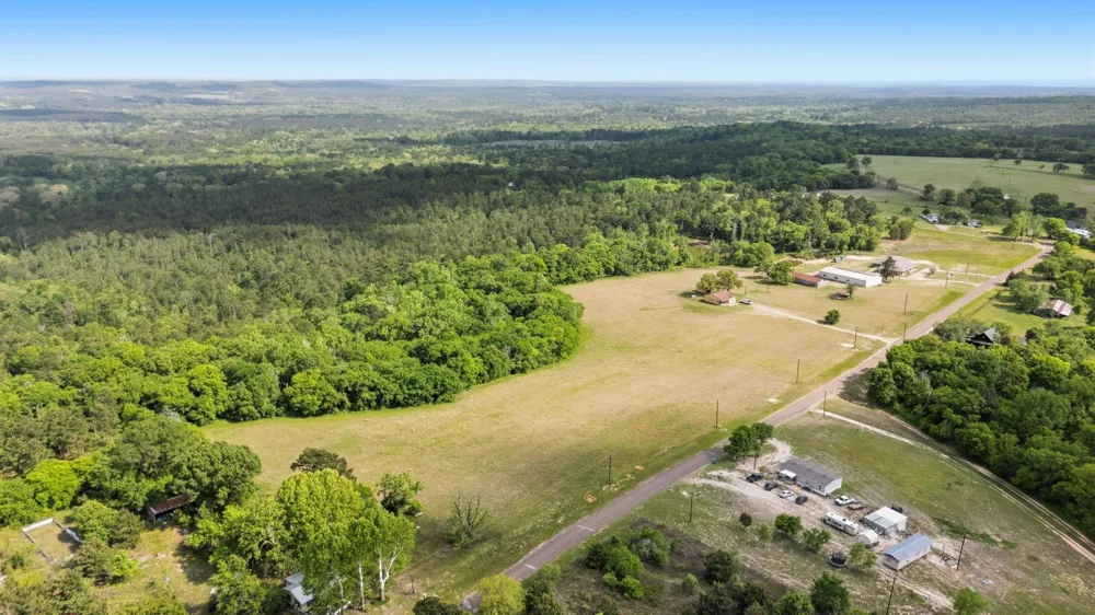 1824 County Road 1905 Jacksonville, TX 75766