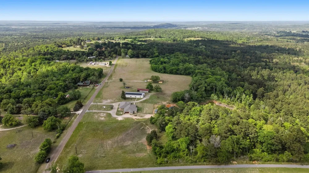 1824 County Road 1905 Jacksonville, TX 75766