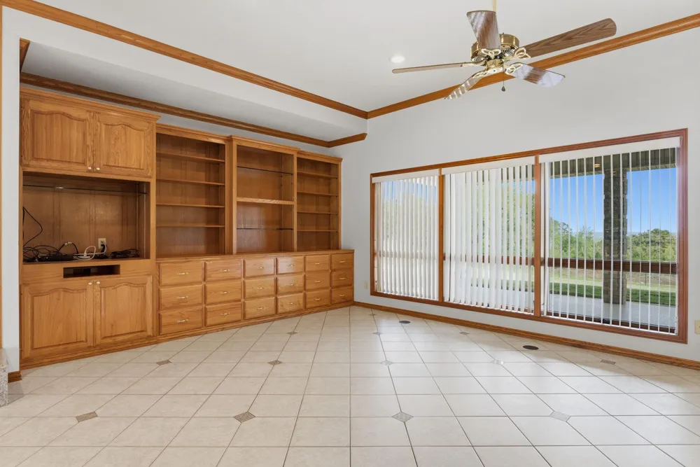 1824 County Road 1905 Jacksonville, TX 75766