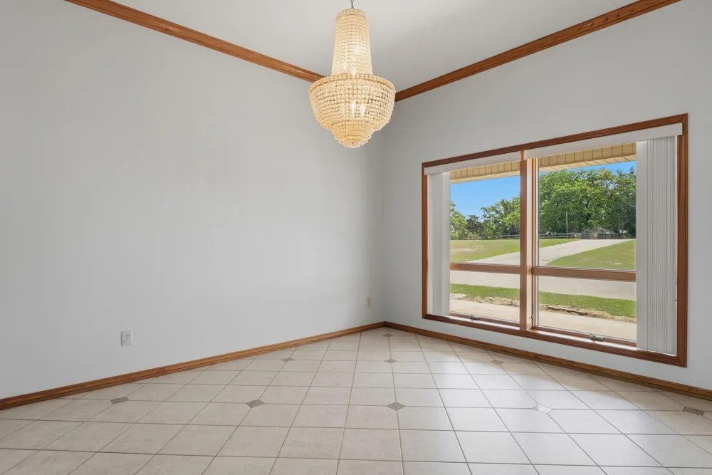 1824 County Road 1905 Jacksonville, TX 75766