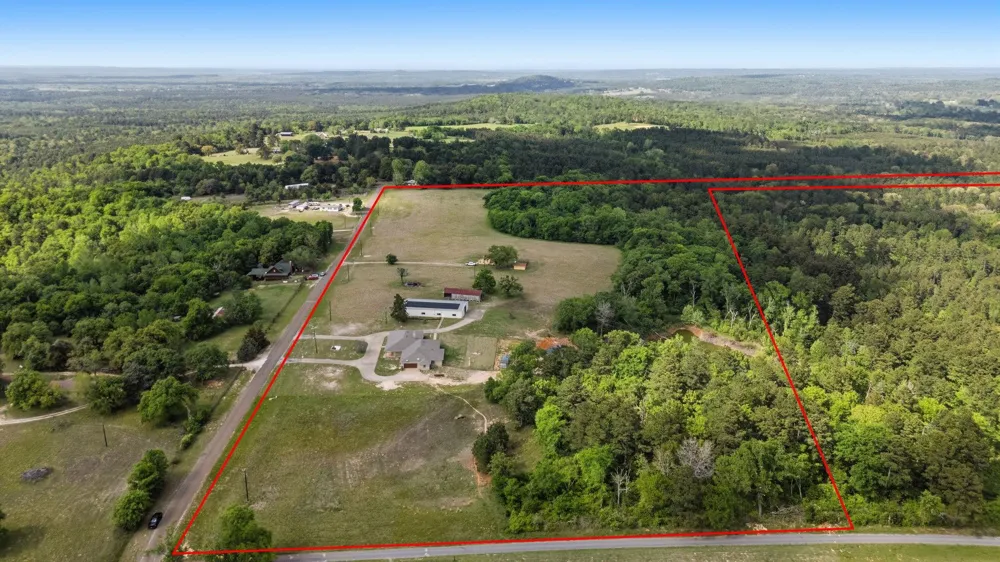 1824 County Road 1905 Jacksonville, TX 75766