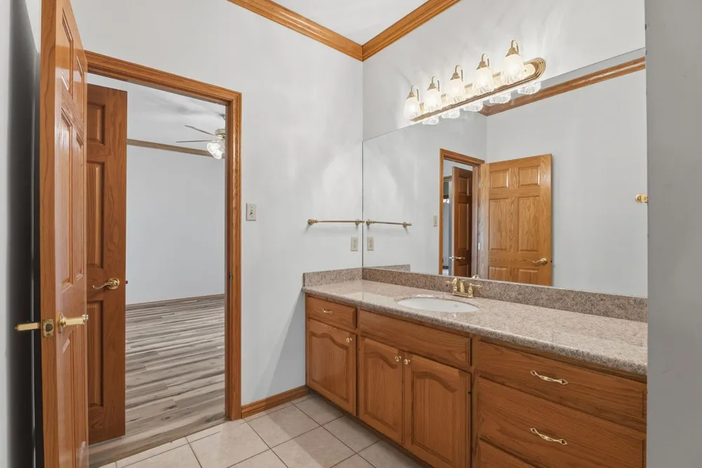 1824 County Road 1905 Jacksonville, TX 75766