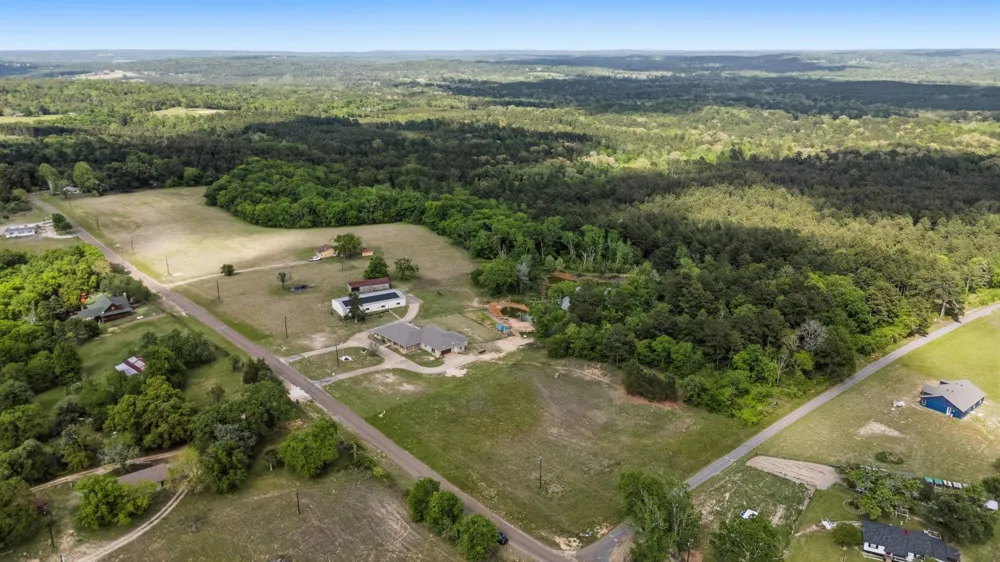 1824 County Road 1905 Jacksonville, TX 75766