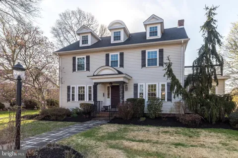 318 ROSEDALE DRIVE