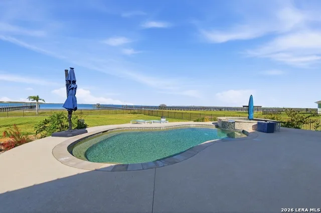 125 DOCKSIDE DR Rockport, TX 78382