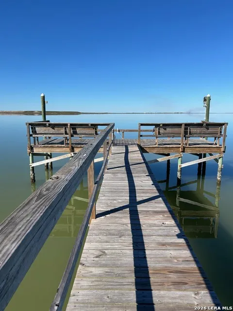 125 DOCKSIDE DR Rockport, TX 78382
