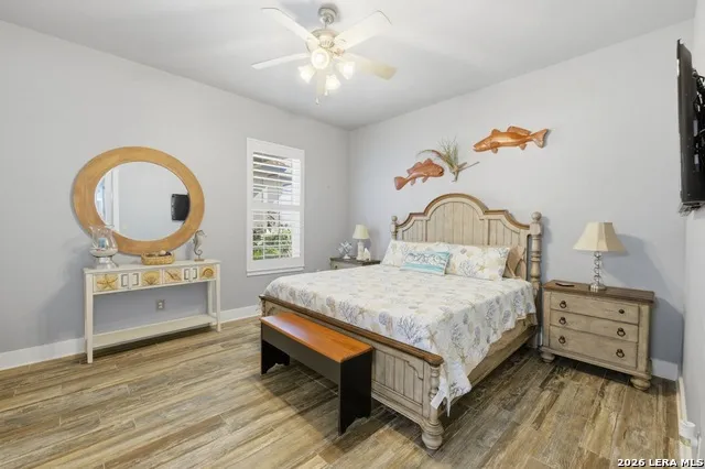 125 DOCKSIDE DR Rockport, TX 78382