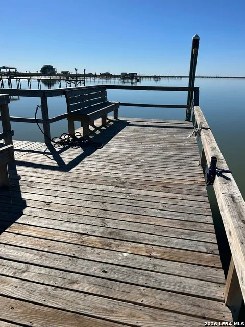 125 DOCKSIDE DR Rockport, TX 78382