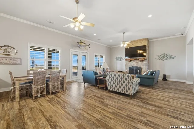 125 DOCKSIDE DR Rockport, TX 78382