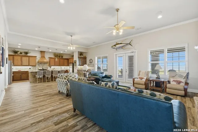125 DOCKSIDE DR Rockport, TX 78382