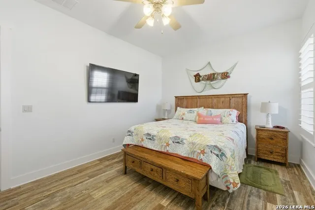 125 DOCKSIDE DR Rockport, TX 78382