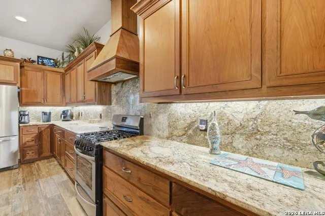 125 DOCKSIDE DR Rockport, TX 78382