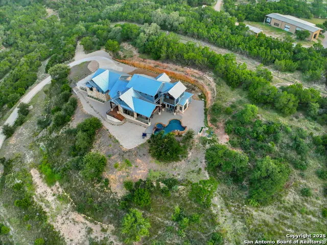 1023 Comanche Rdg New Braunfels, TX 78132