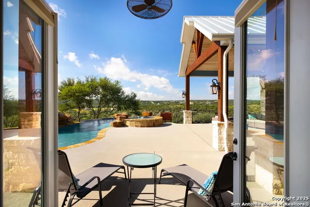 1023 Comanche Rdg New Braunfels, TX 78132