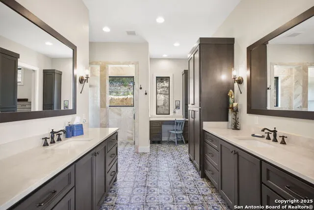 1023 Comanche Rdg New Braunfels, TX 78132