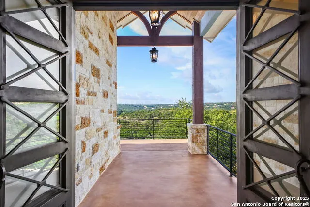 1023 Comanche Rdg New Braunfels, TX 78132