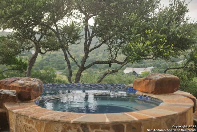 1023 Comanche Rdg New Braunfels, TX 78132