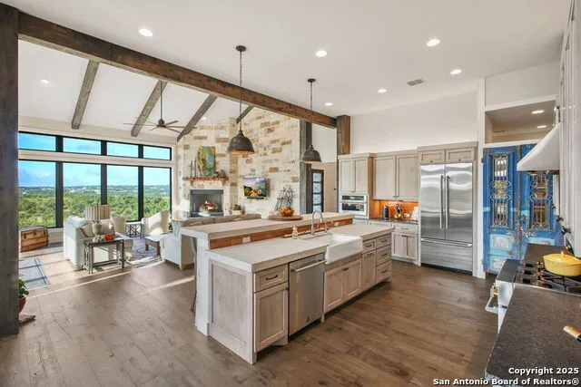 1023 Comanche Rdg New Braunfels, TX 78132