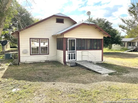 303 milam
