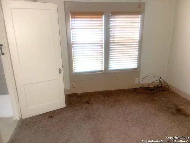 303 milam Pettus, TX 78146