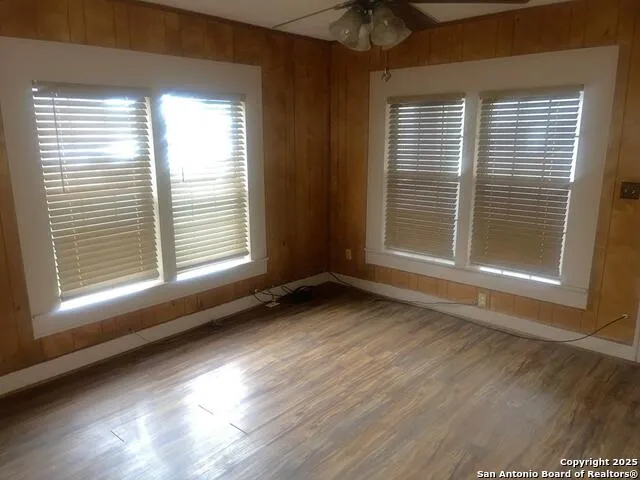 303 milam Pettus, TX 78146