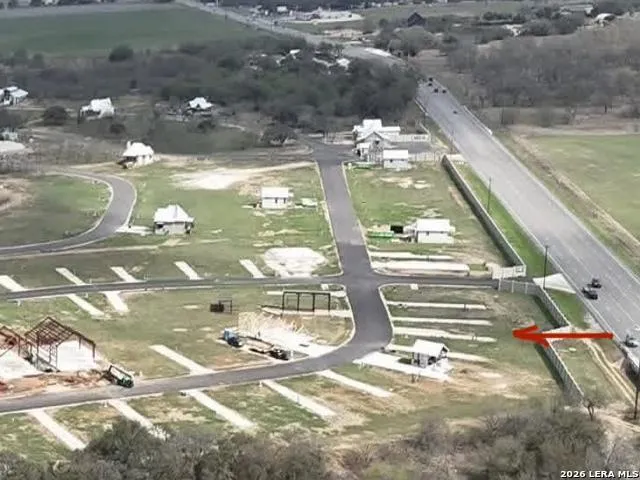 207 Resort Ct Fredericksburg, TX 78624