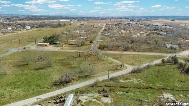 210 Bexar Elmendorf, TX 78112