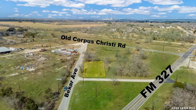 210 Bexar Elmendorf, TX 78112