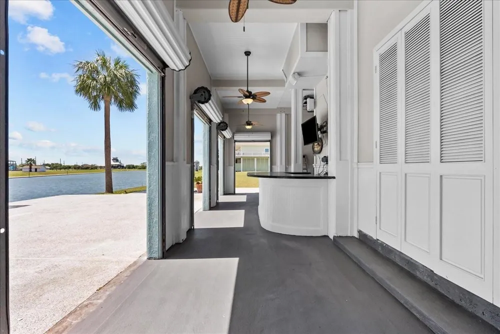 2000 Laguna Harbor Cove Boulevard Port Bolivar, TX 77650