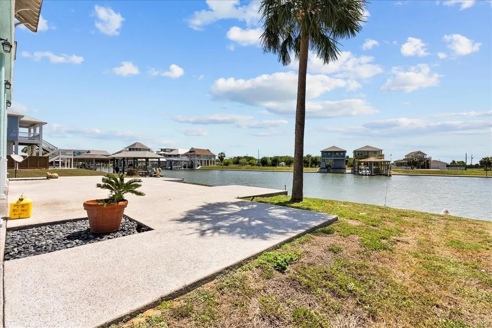 2000 Laguna Harbor Cove Boulevard Port Bolivar, TX 77650