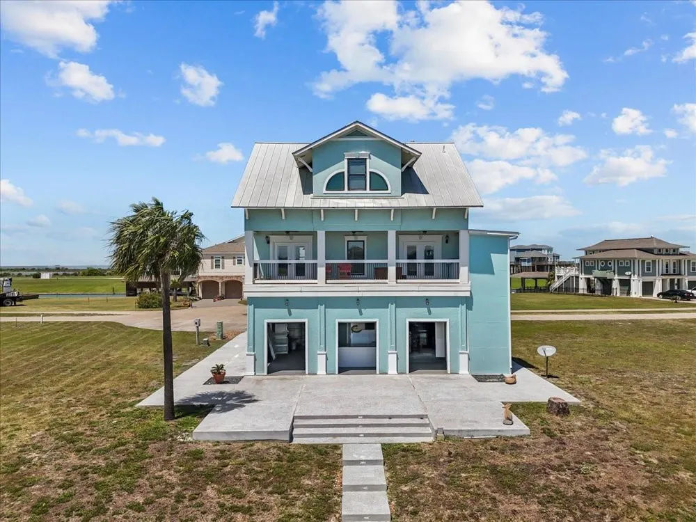 2000 Laguna Harbor Cove Boulevard Port Bolivar, TX 77650