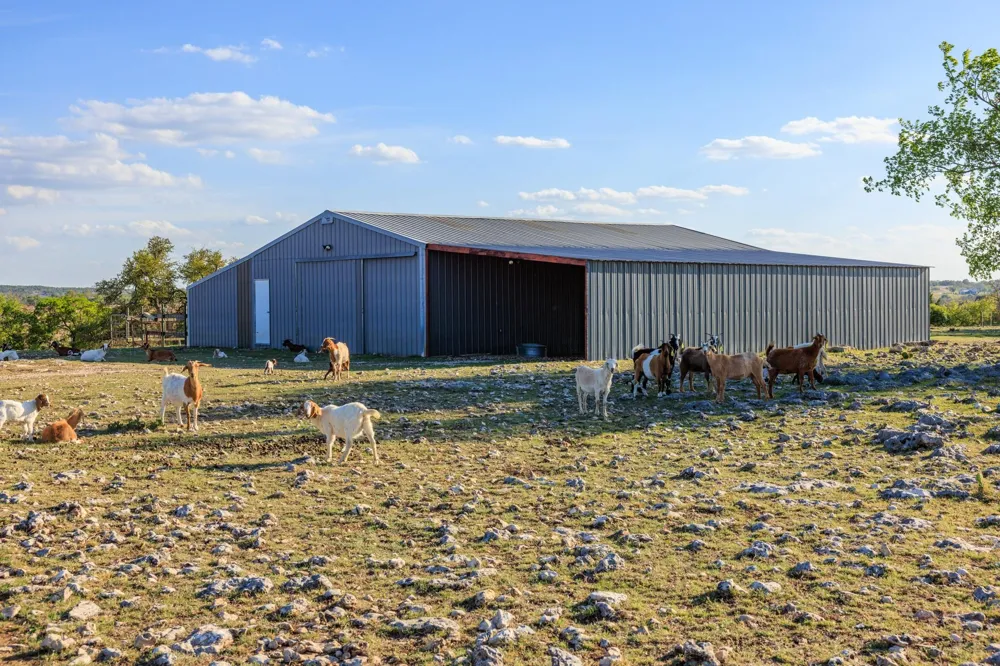 7158 S Us Hwy 87 Fredericksburg, TX 78624