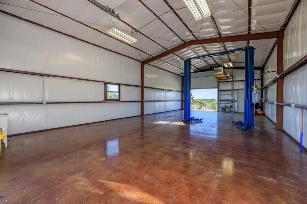 7158 S Us Hwy 87 Fredericksburg, TX 78624