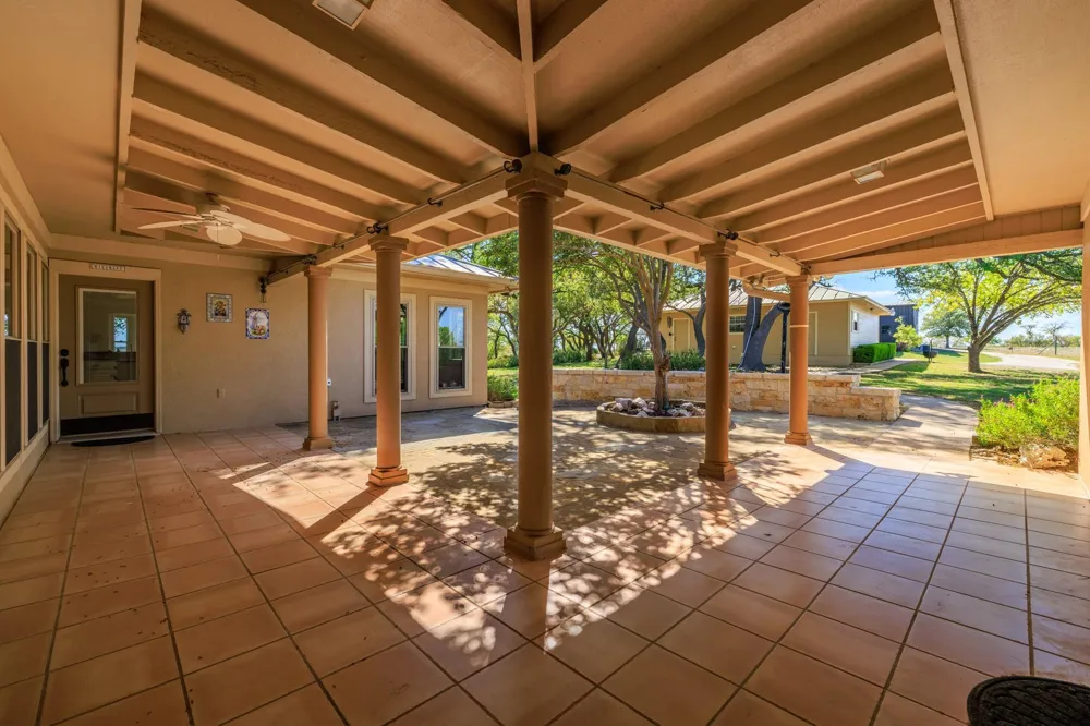 7158 S Us Hwy 87 Fredericksburg, TX 78624