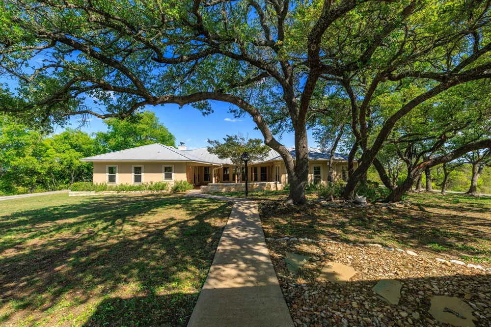 7158 S Us Hwy 87 Fredericksburg, TX 78624