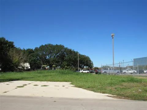3735 Red Bluff Road