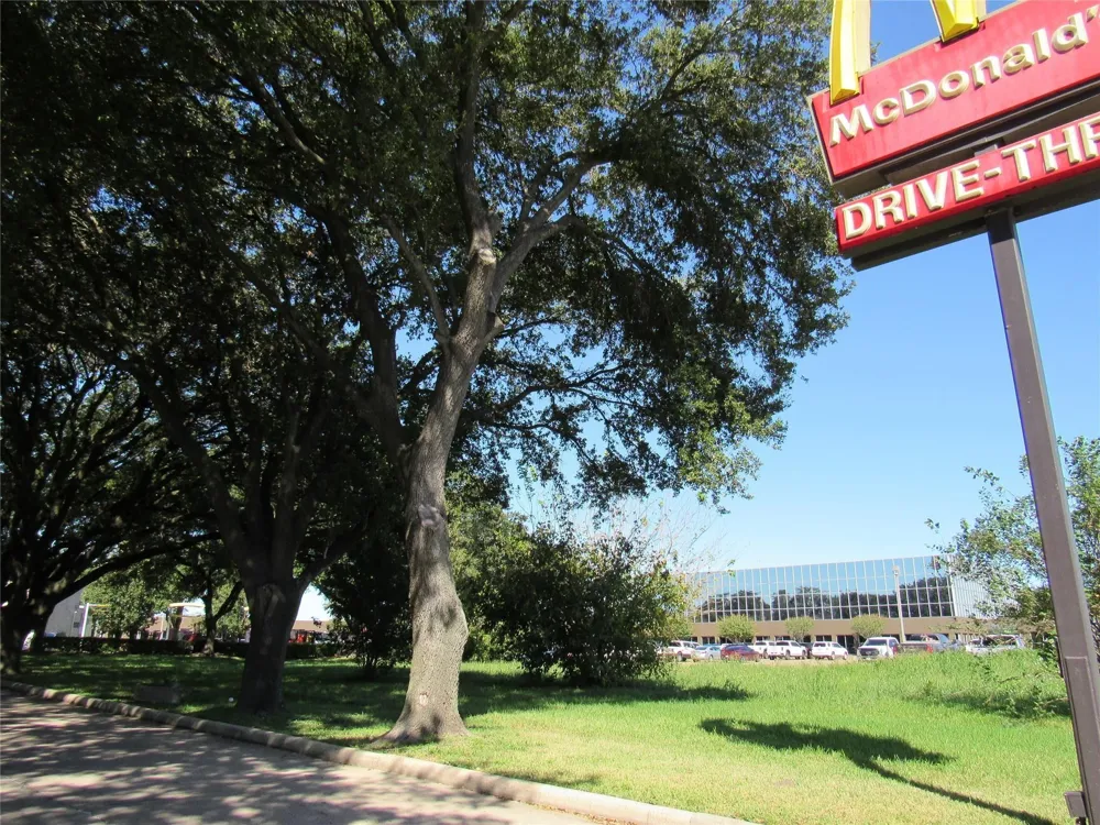 3735 Red Bluff Road Pasadena, TX 77503