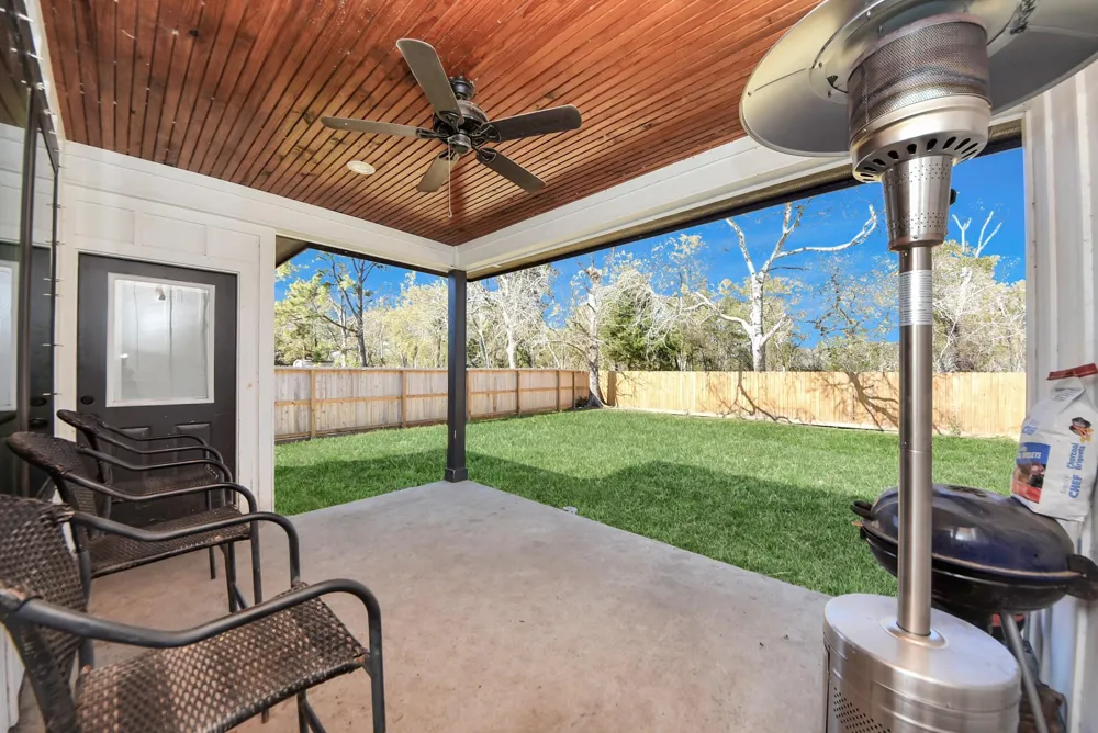 118 Nelson Road Anahuac, TX 77514