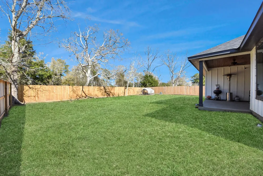 118 Nelson Road Anahuac, TX 77514