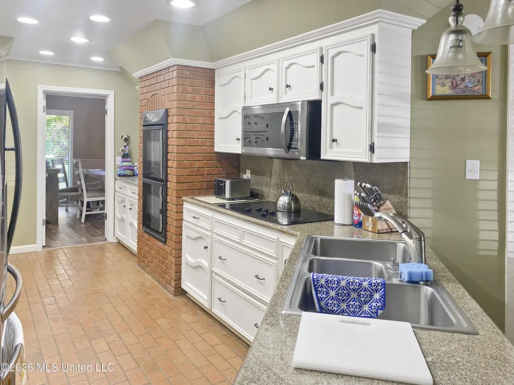 4835 Upper Glading Road Summit, MS 39666