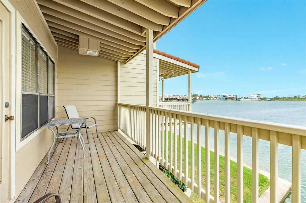 19 Dana Drive #G Galveston, TX 77554