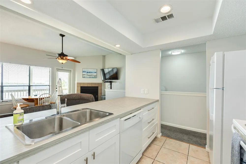 19 Dana Drive #G Galveston, TX 77554