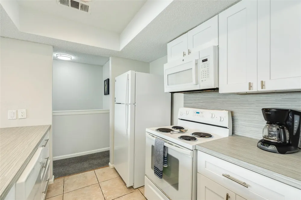 19 Dana Drive #G Galveston, TX 77554