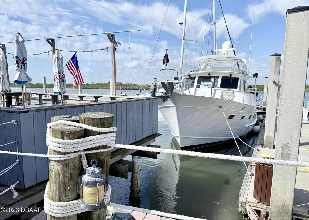 82 Calumet Avenue Ponce Inlet, FL 32127