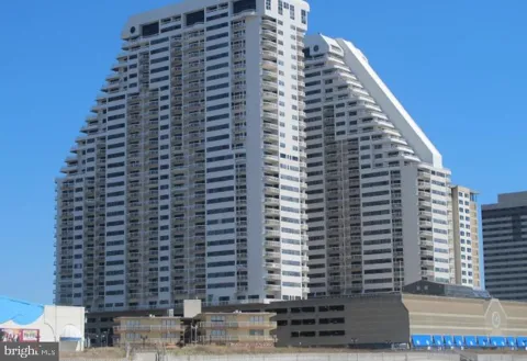 3101 BOARDWALK ##909-1